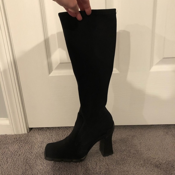 Knee high boots - Picture 2 of 3